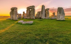 Stonehenge: “Asılı Taşlar”ın Asırlar Öncesine Dayanan Tarihi